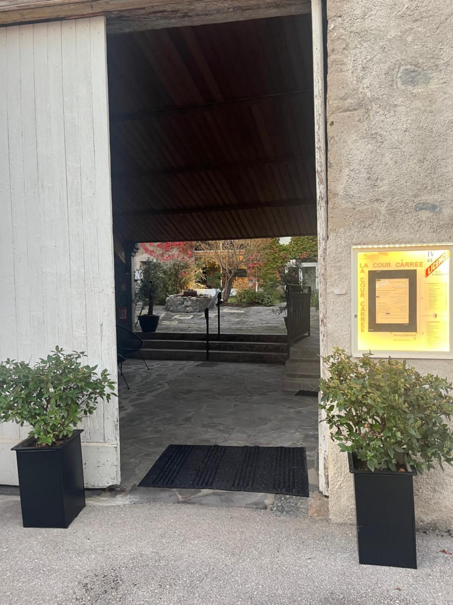 La Cour Carree Perrier Exterior foto