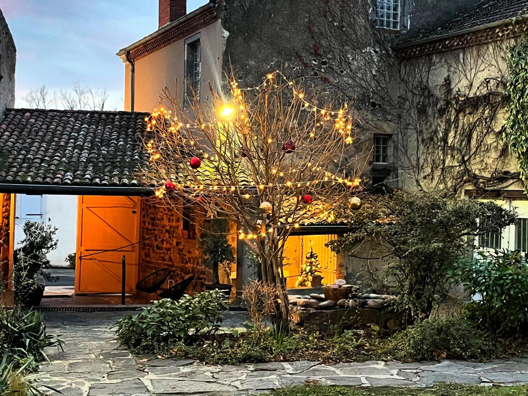 La Cour Carree Perrier Exterior foto